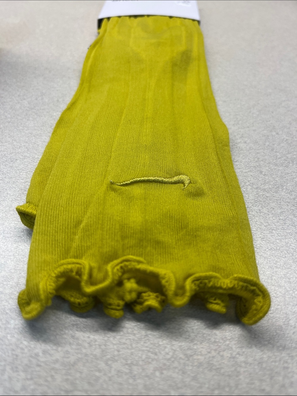 Nike Sheer Socks in Olive Yellow - Picture 3 of 8